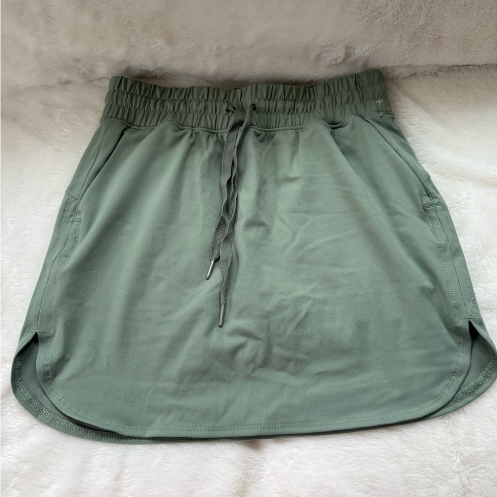 NWOT Sage Golf Skort